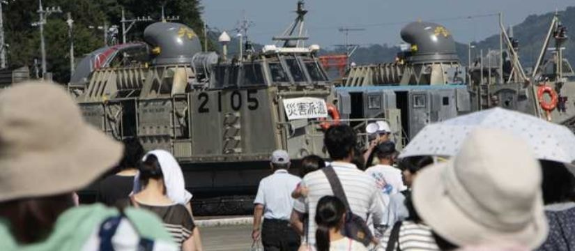 輸送艦「しもきた」入浴サービス　癒しの空間ＬＣＡＣで呉に